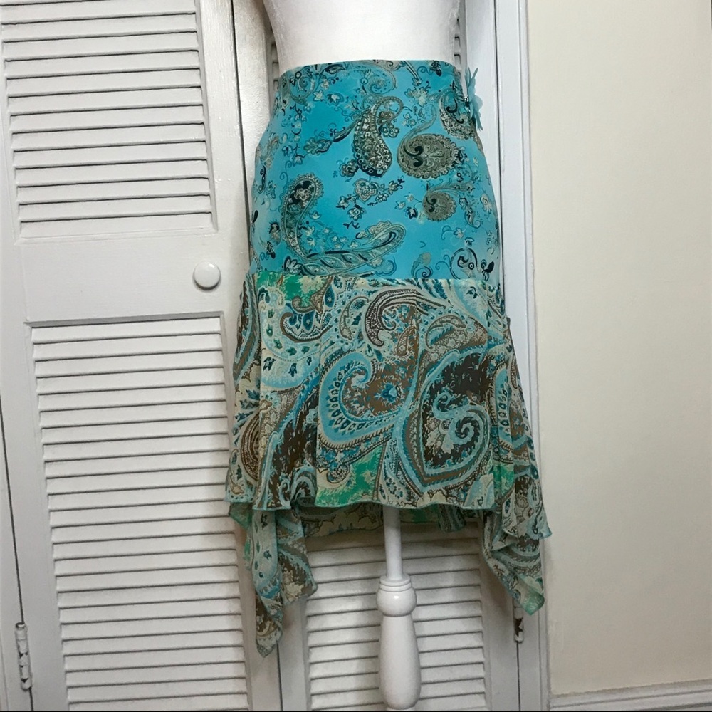 VNTG Blue Paisley Asymmetrical Handkerchief Skirt - Picture 2 of 6